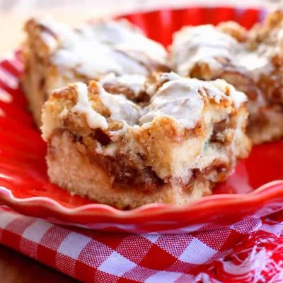Apple Pie Coffee Cake
