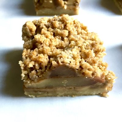 Apple Shortbread Pie