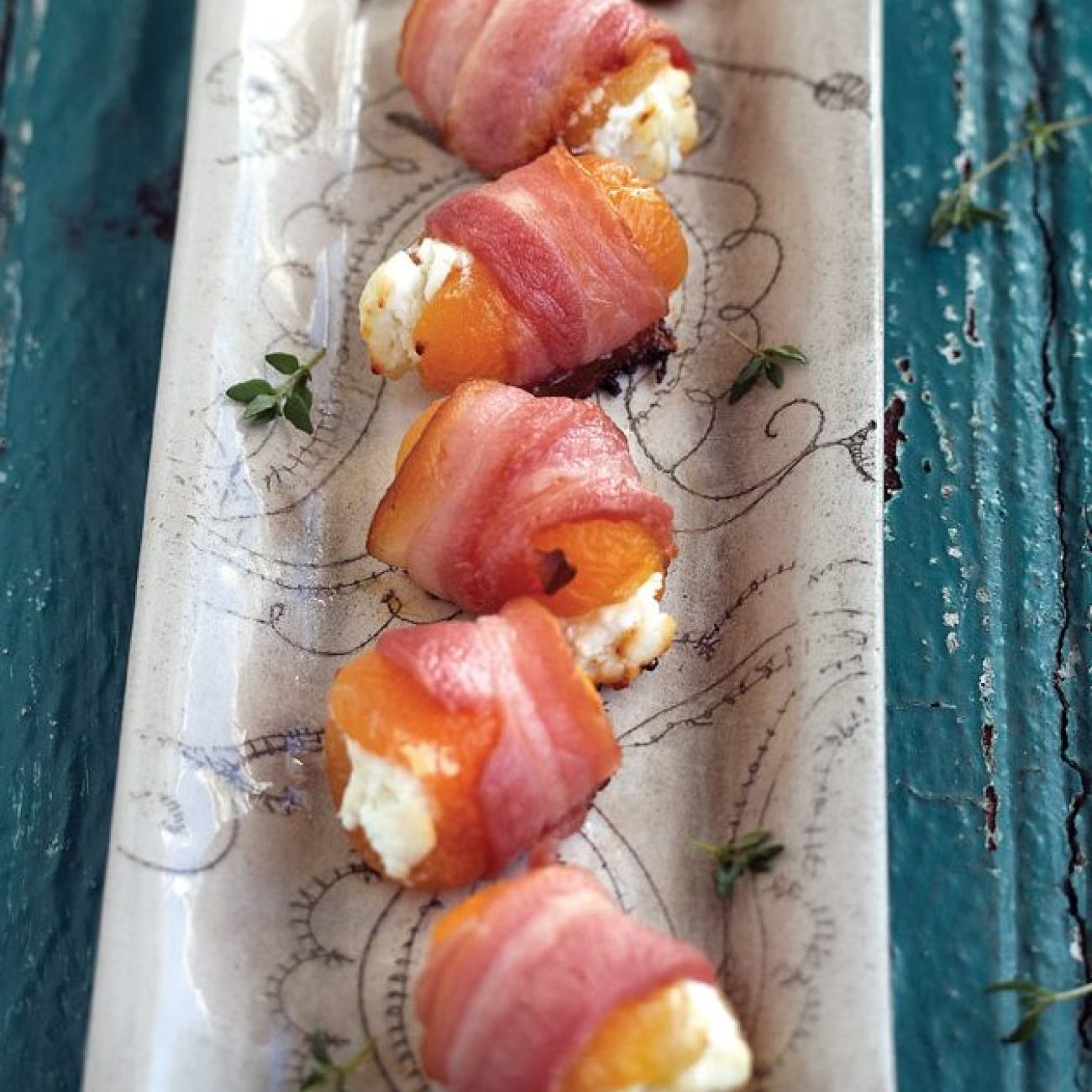 Apricots Tuffed With Goat Cheese And Toasted