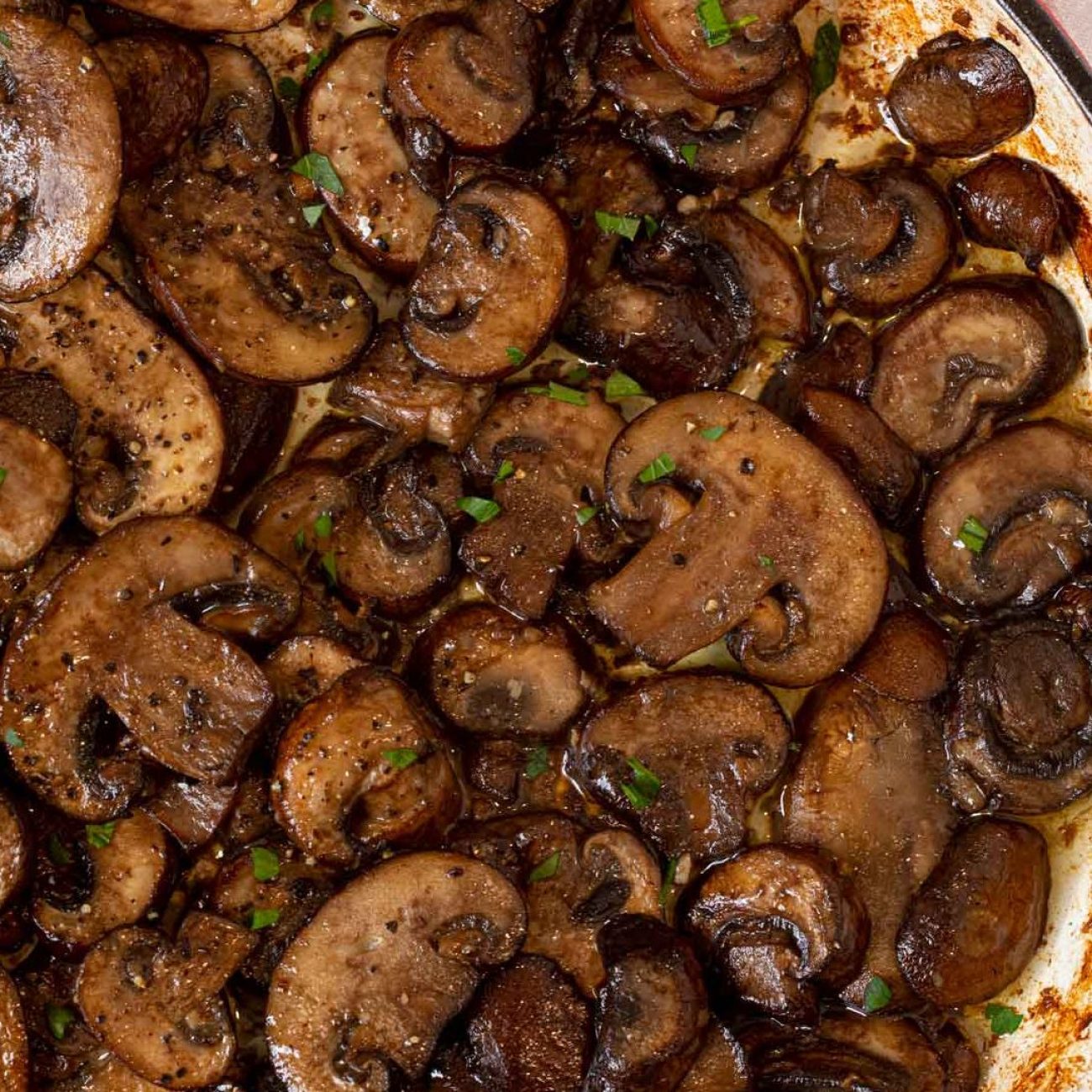 Aromatic Stewed Mushrooms