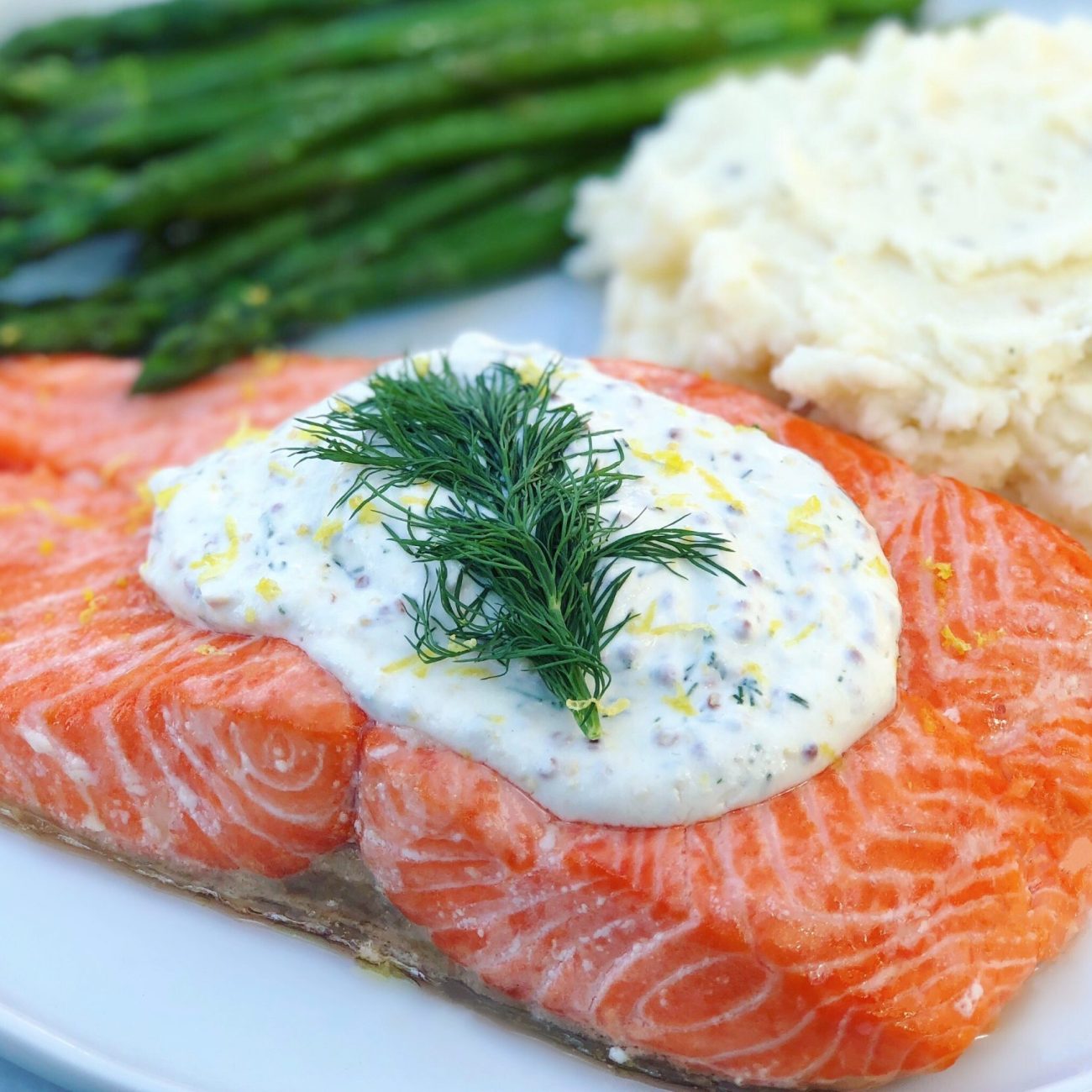 Asparagus And Salmon With Dill Cream