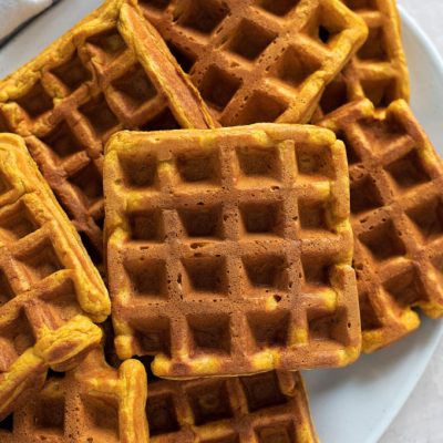 Autumn-Inspired Pumpkin Spice Waffles Recipe