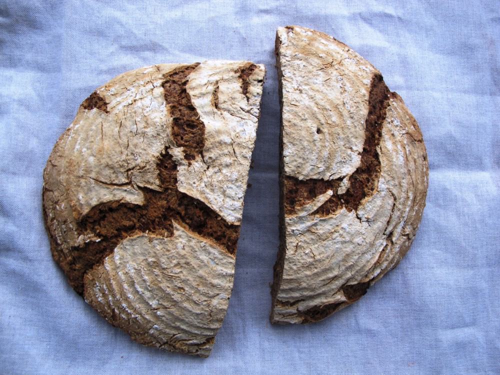 Bacaba Black Pepper Beer Bread