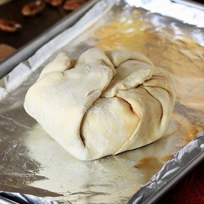 Baked Brie With Kahlua And Pecans