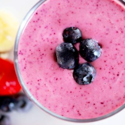 Banana Berry Blast Green Smoothie