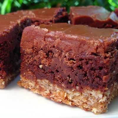 Bettys Crunchy Brownie Bars