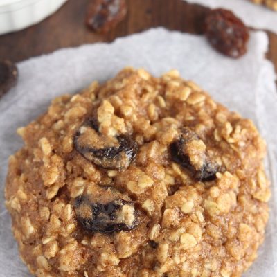 Big Chewy Oatmeal Raisin Cookies