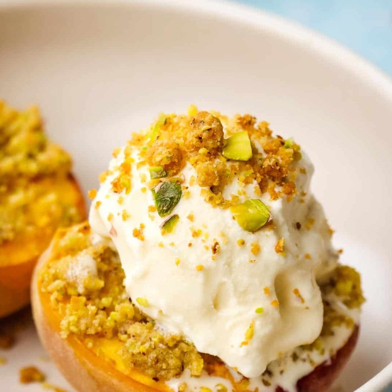 Broiled Peaches With Cookie Crumb Topping