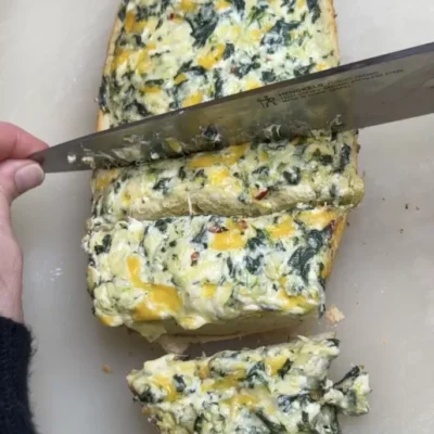Cheesy Spinach and Artichoke Bread Bubble Bake Recipe
