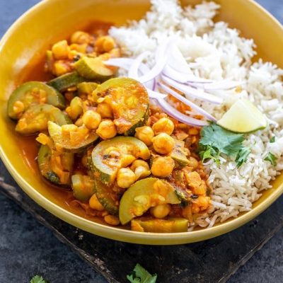 Chickpeas With Zucchini Curry