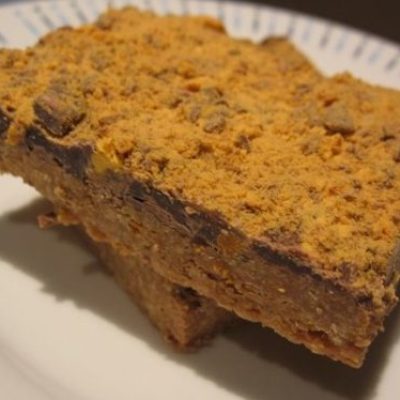 Chocolate Honeycomb Slice