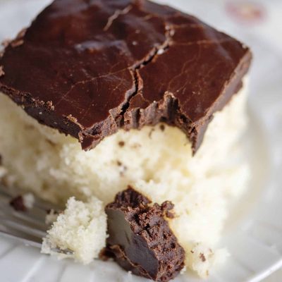 Chocolate Layer Cake With Chocolate Glaze