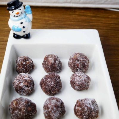 Chocolate Walnut Kahlua Balls No Bake