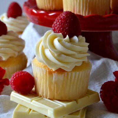Coconut Cupcakes With White Chocolate