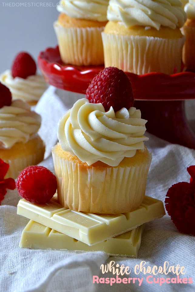 Coconut Cupcakes With White Chocolate