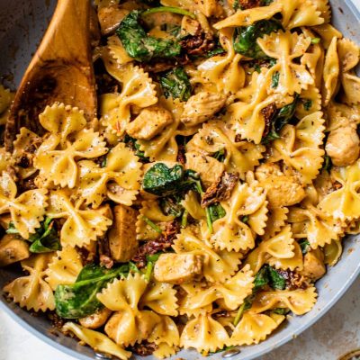 Creamy Chicken And Sun Dried Tomato Pasta