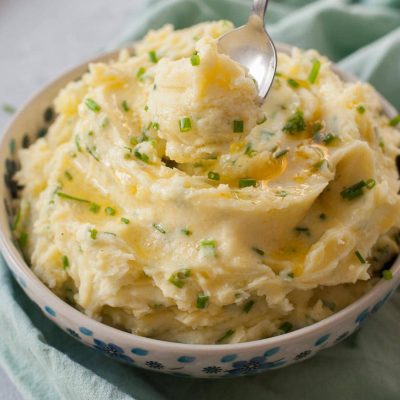 Creamy Sour Cream and Chive Potato Topping Recipe