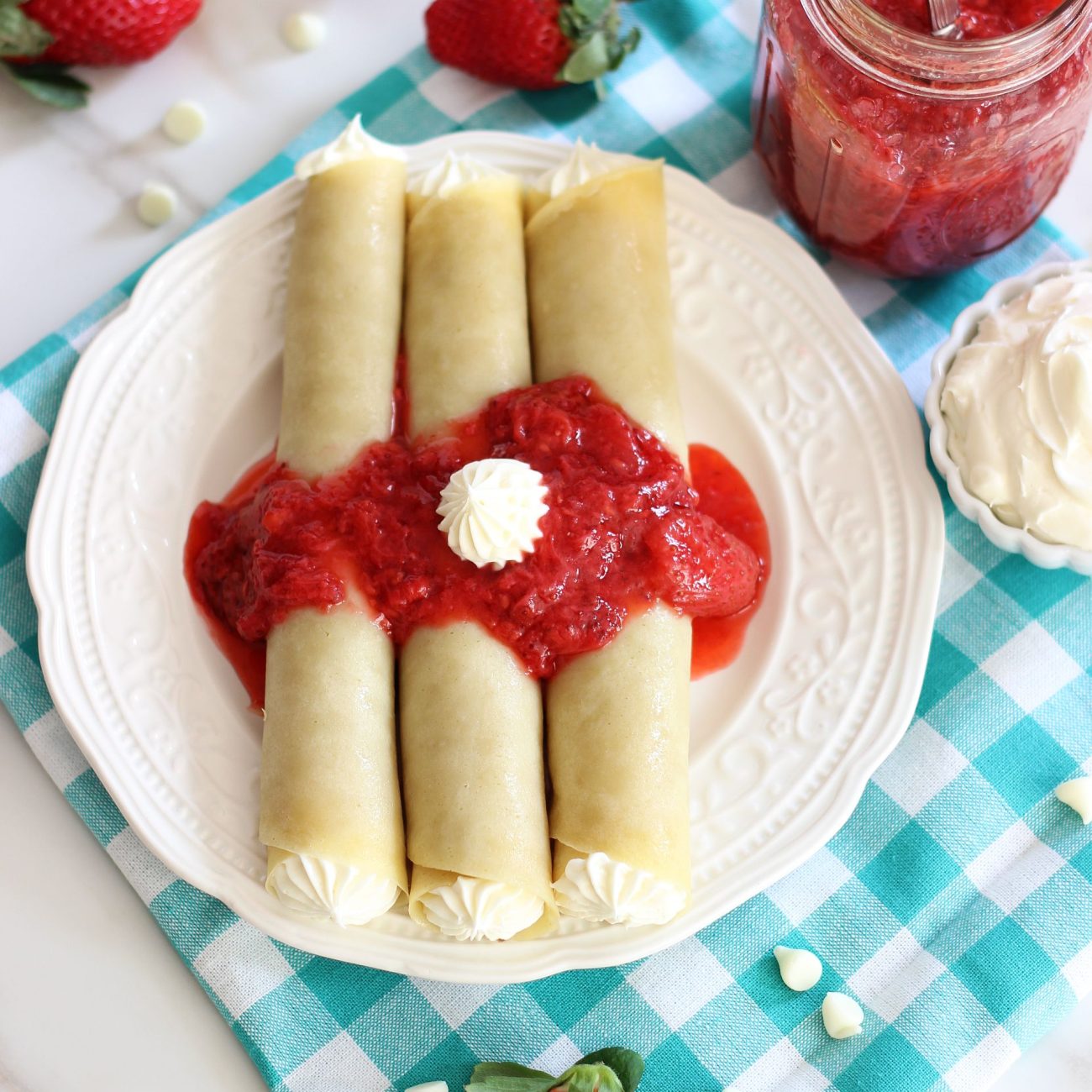 Crepes With Strawberries And Chocolate