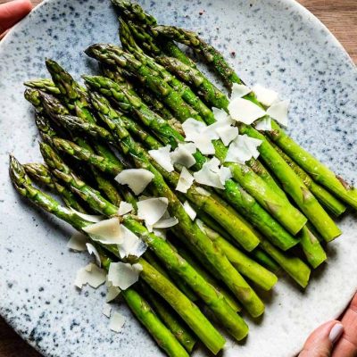 Crisp Skillet Asparagus Parmesan