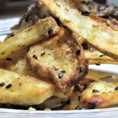 Crispy Sesame Spiced Baked Potato Wedges