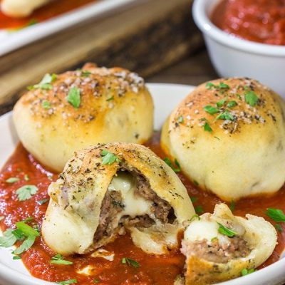 Delicious Bite-Sized Meatball Appetizers With Ragu Sauce