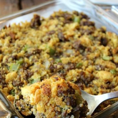 Deluxe Cornbread Dressing