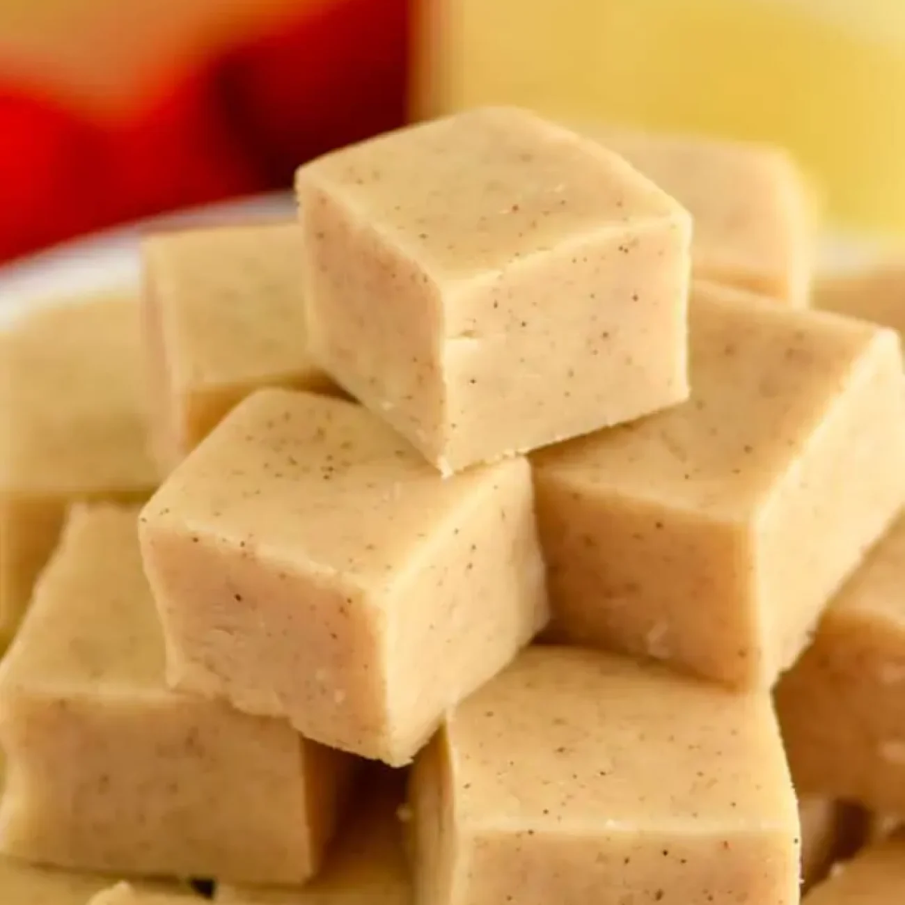 Easy Christmas Eggnog Fudge No