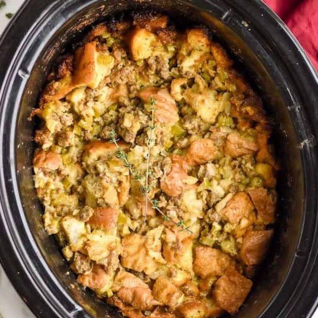 Easy Crock Pot Stuffing Dressing
