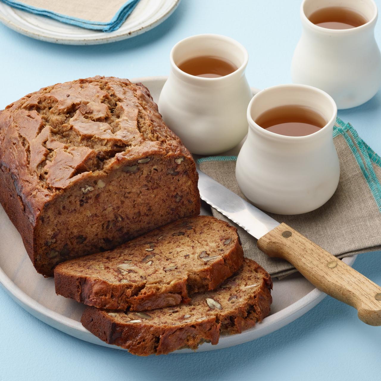 Easy Homemade Sour Cream and Chive Bread for Bread Machines