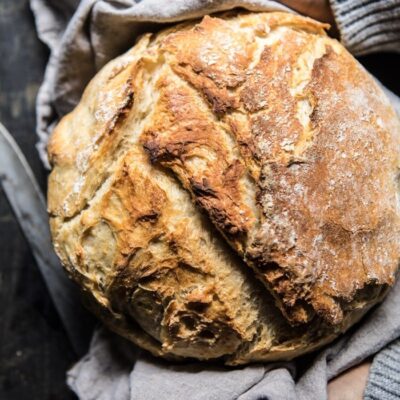 Easy No Knead Dutch Oven Crusty Bread