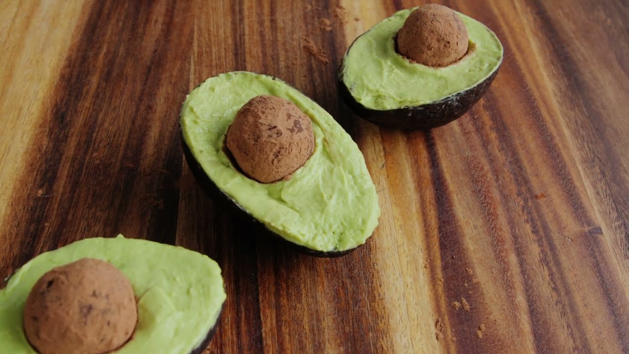 Eskrim Pokat Avocado Whip Dessert