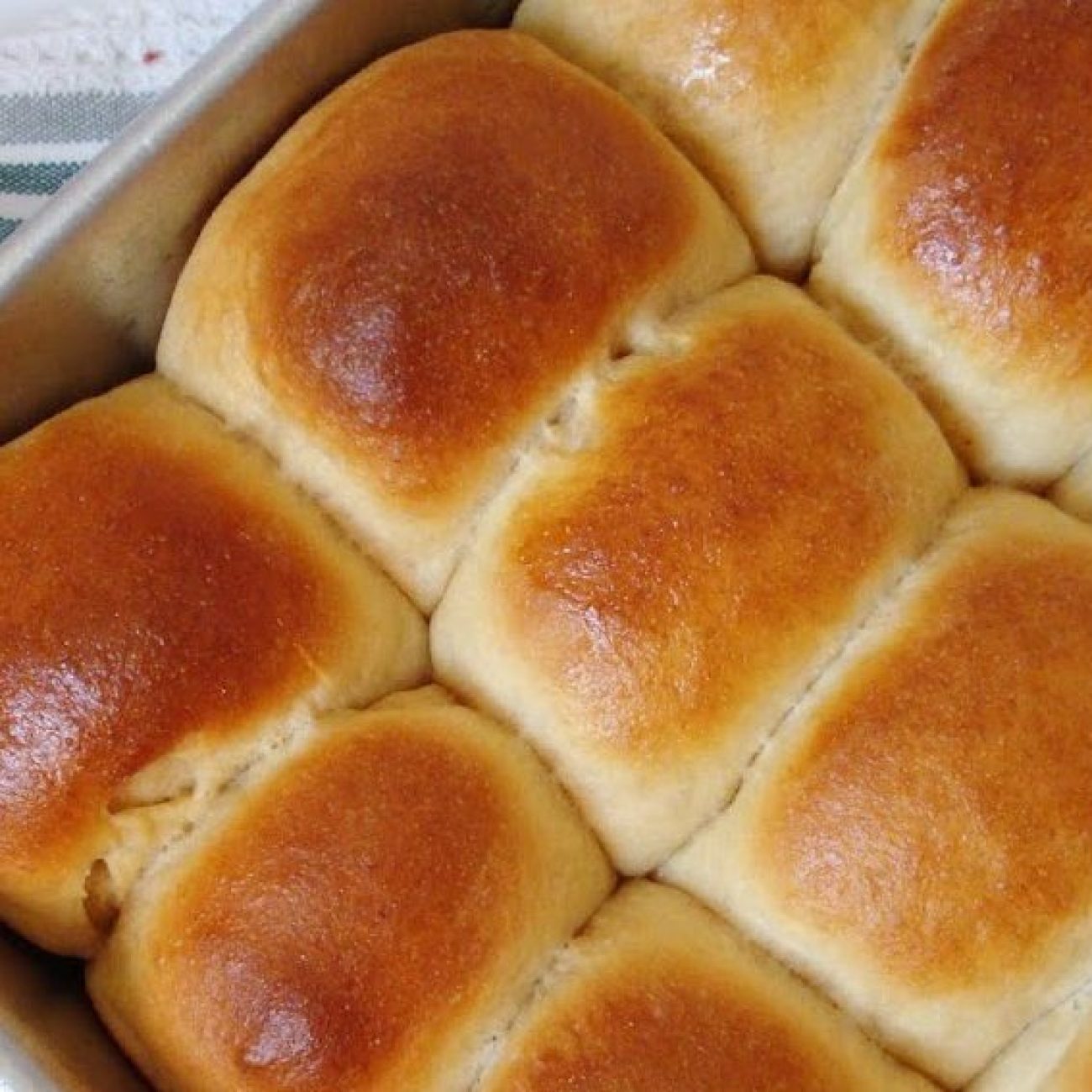 Fluffy Sour Cream Yeast Rolls Recipe