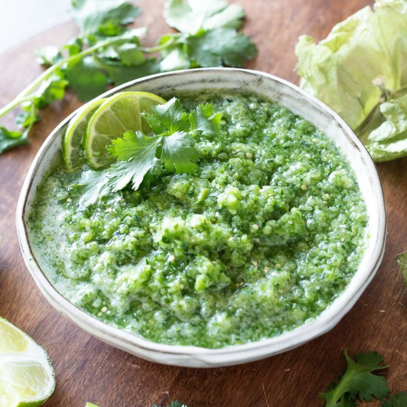 Fresh Tomatillo Salsa Recipe: A Vibrant and Zesty Homemade Dip