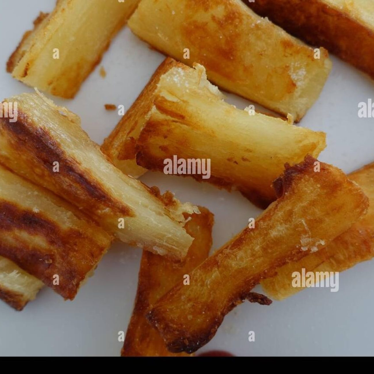 Fried Yucca Cassava Root With Green Sauce