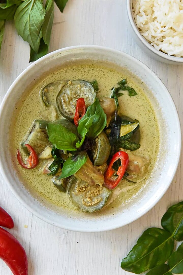 Gaeng Keow Wan Gai Thai Green Curry Chicken
