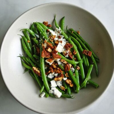 Green Beans With Blue Cheese And Toasted