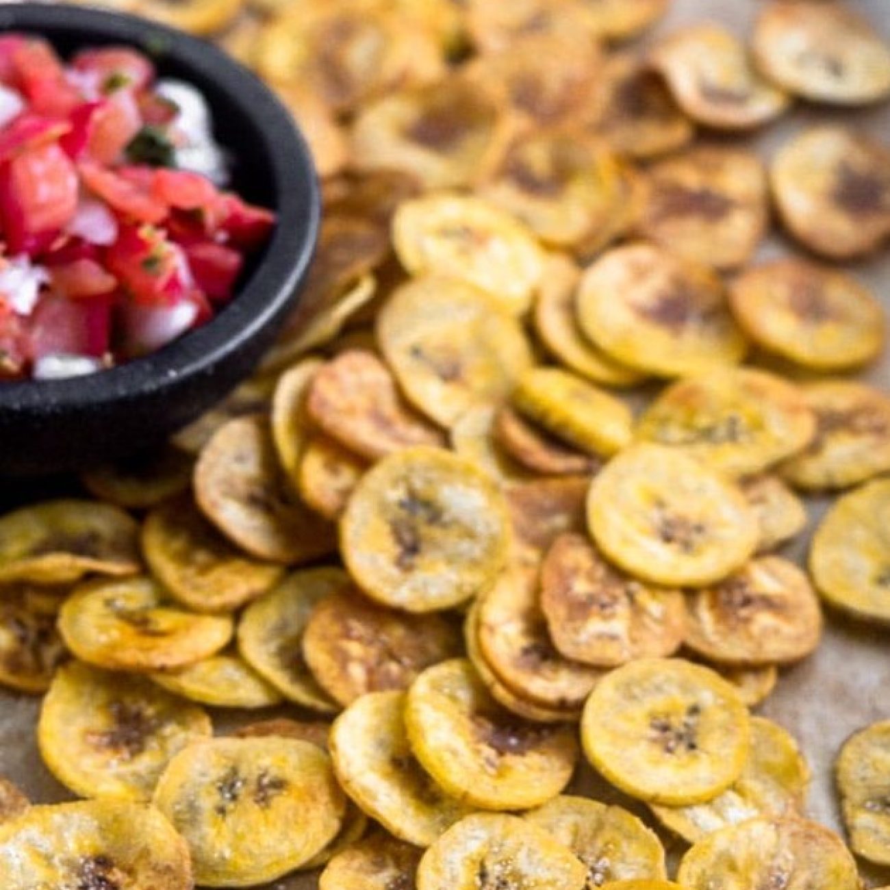 Healthy Homemade Chips & Salsa