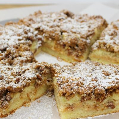 Hungarian Cheese-Filled Coffee Cake