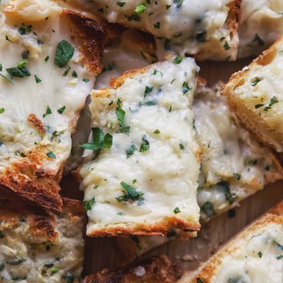 Incredibly Delicious Cheese Garlic Bread