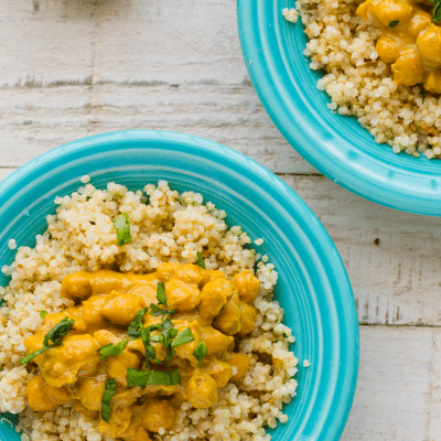 Kale With Chickpeas In Peanut Sauce