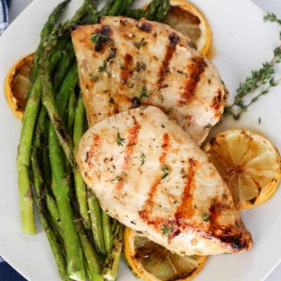 Lemon-Garlic Spanish Chicken Breasts: A Zesty Mediterranean Delight