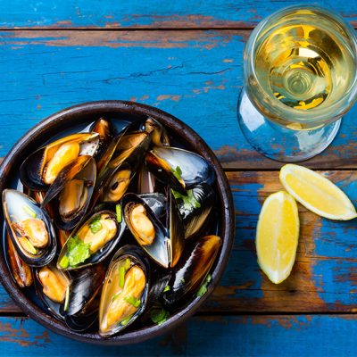 Lemon-Saffron Sauce Steamed Mussels Recipe