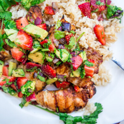 Lubbers Jerk Chicken With Peach Salsa