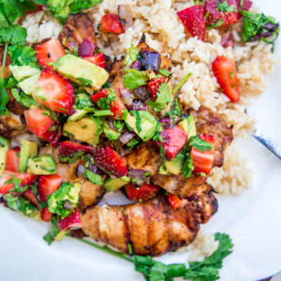 Lubbers Jerk Chicken With Peach Salsa