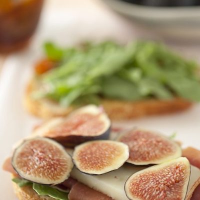 Manchego And Fresh Fig Chutney For