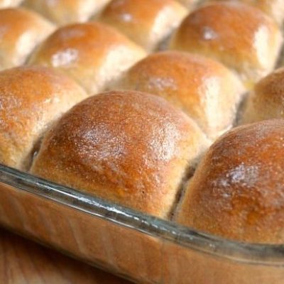 Moms 100% Whole Grain Air Buns Rolls Knead