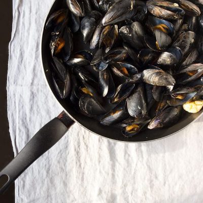 Mussels In Tomato Sauce And Parmesan