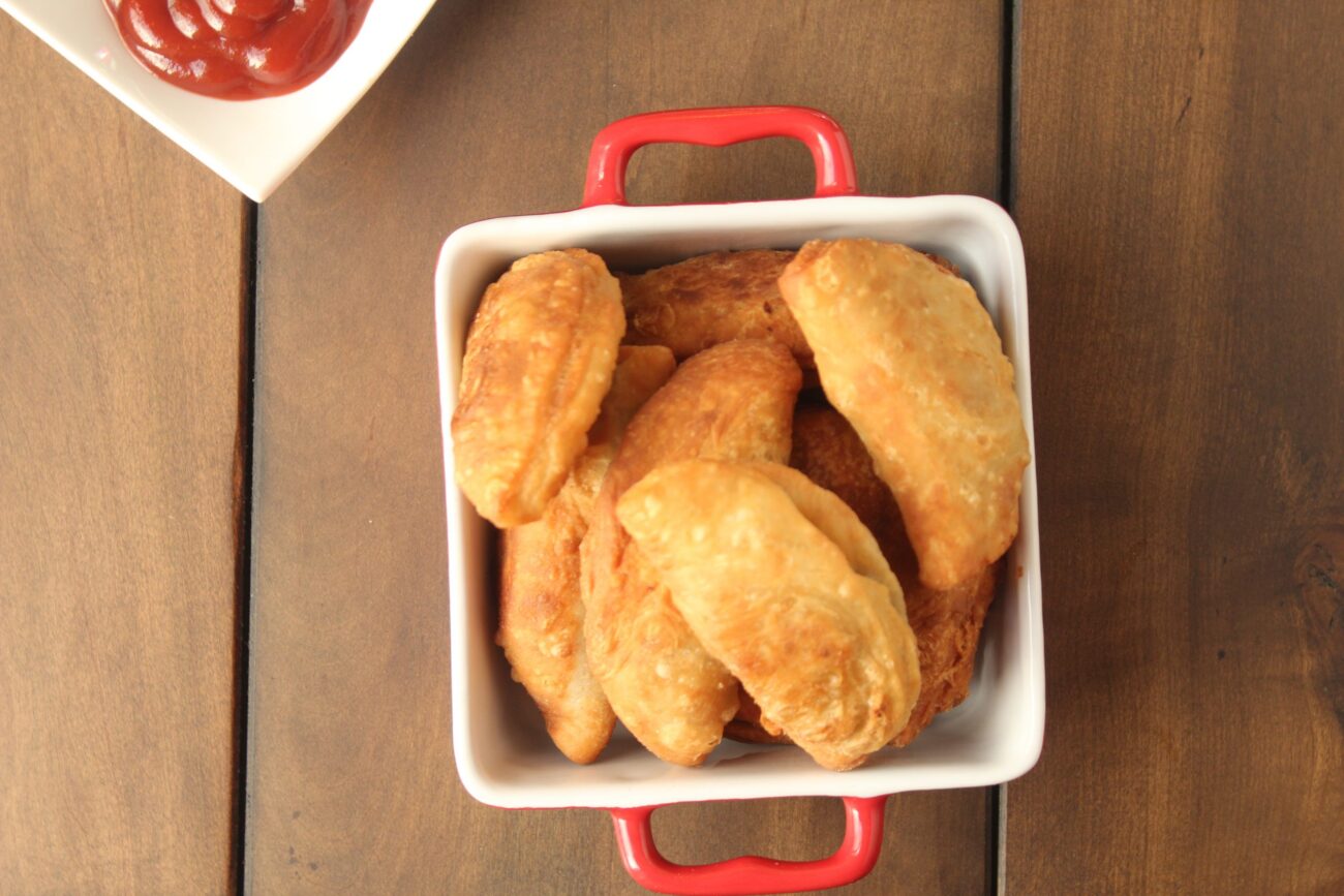 Pastechis Antillean Meat Turnovers