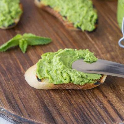 Pea And Mint Pesto Crostini