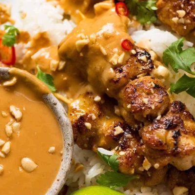 Peanut-Sauced Chicken Pitas